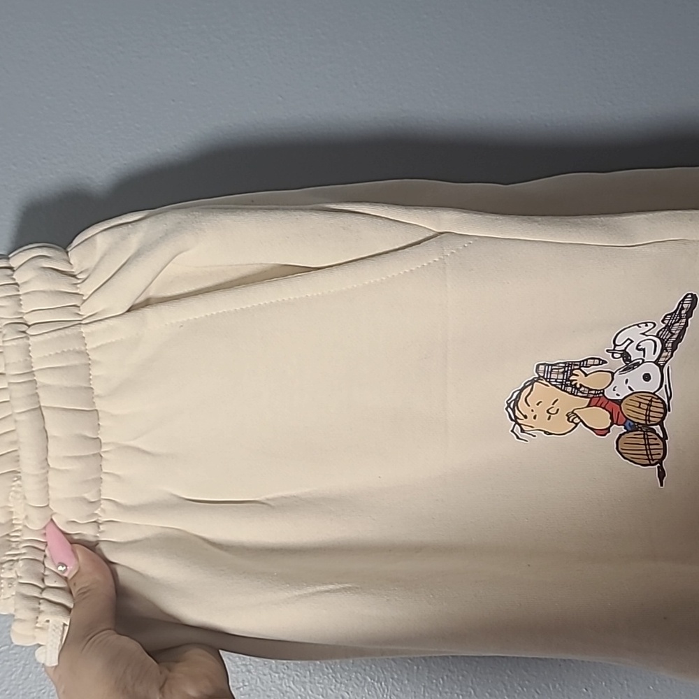 Fashion  tan snoopy Sweatpants size large